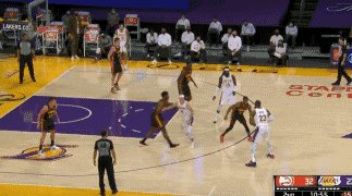 1616282679540038546.gif 詹姆斯.gif